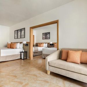 Deluxe Family Suite (High Zone)